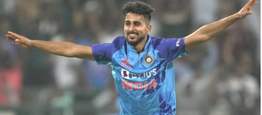 156KPH - Umran Malik breaks his own record in first ODI vs Sri Lanka