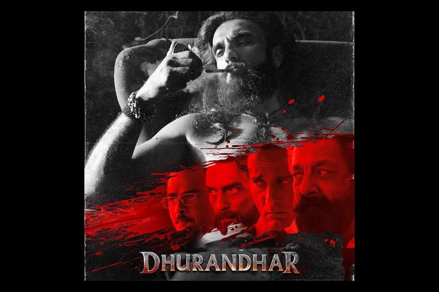 Dhurandhar Movie Review: A Grand Spy Thriller That Redefines Bollywood Scale Dhurandhar movie spy action scene featuring Ranveer Singh